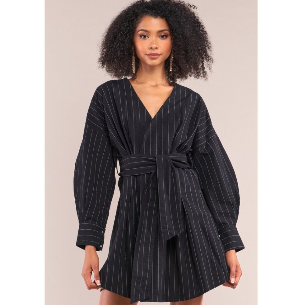 Black Pinstripe Linen Blend Wrap Dress NWT - Picture 2 of 3